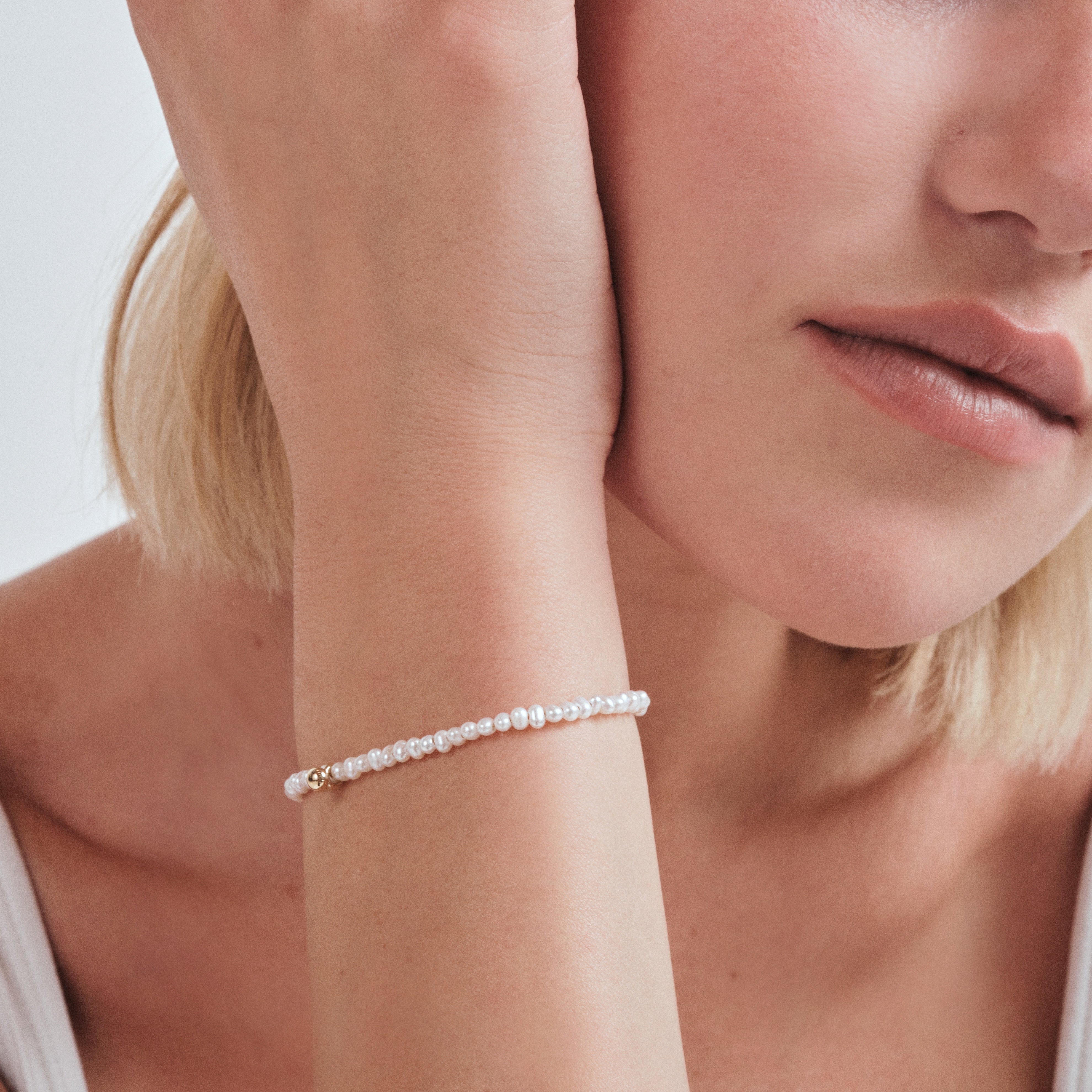 Shop 14K Solid Gold Celine Bracelet With Pearl | Fedoma